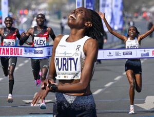 21. İstanbul Yarı Maratonu’nu kazananlar belli oldu! Kenyalı ikizler zirvede