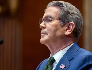 ABD İran’dan 35 kuruluş ve kişi yaptırım listesine alındı