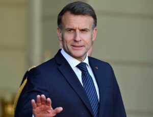 Fransa Cumhurbaşkanı Macron, siyaseti bırakıyor