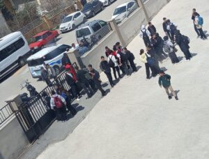 Gaziantep’te lise önünde kurusıkı tabancalı saldırı paniği