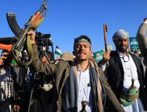 Husilerden ABD ve İsrail’e tehdit: İran’a yeniden saldırırsanız artan askeri operasyonlarla karşılık veririz