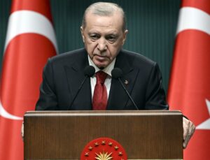 İletişim Başkanlığı’ndan dezenformasyona geçit yok: İngiliz gazetesi asılsız içerikleri tüm platformlarından kaldırdı