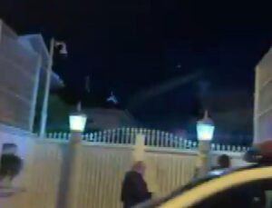 İstanbul Boğazı’nda faciadan dönüldü: Yalıya metreler kala karaya oturdu