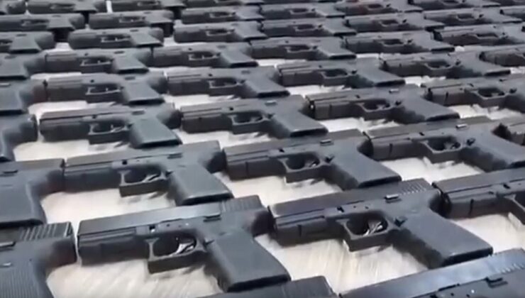 İstanbul ve Adana’da dev operasyon! 1107 ruhsatsız tabanca ele geçirildi