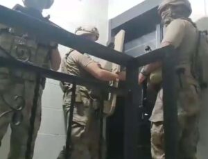 İzmir’de, okul saldırılarına ilişkin paylaşımlarla ilgili 30 gözaltı