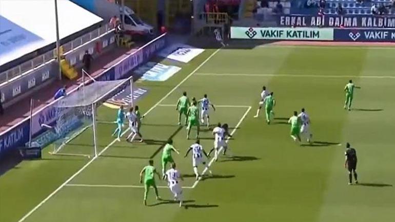 Kasımpaşanın yıldızı İrfan Can Kahveci resital sundu Kornerden ağları sarstı