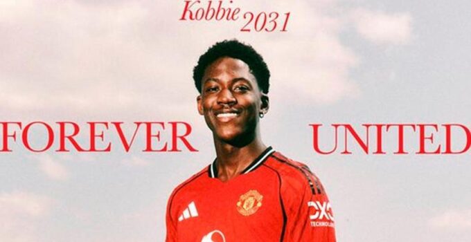 Manchester United, Kobbie Mainoo ile sözleşme tazeledi