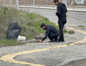 Sivas’ta yol kenarında havan topu mermisi bulundu
