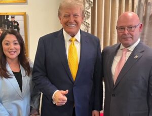 Trump’ın bir bakanı daha görevden ayrıldı