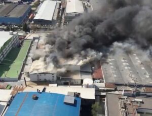 Ümraniye’de iş yerinde yangın