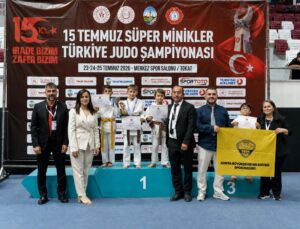 10 yaşındaki judocu Muhammed Emir milli takımda