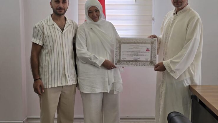 Alman kadın Mardin’de Müslüman oldu