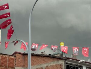 Amasya’da fırtına…. amasya valiliği: 41 evin çatısı uçtu, bir kişi yaralandı
