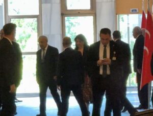 Bahçeli, DEM Parti heyeti ile bir araya geldi