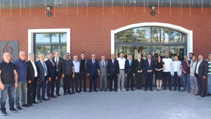 BBP Sivas İl Başkanı Hakan Sezerer, gazetecilerle bir araya geldi