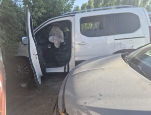 Bingöl’de iki araç çarpıştı: 3 yaralı