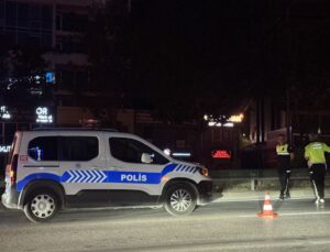 Bursa’da otomobil yayaya çarptı: 1 ağır yaralı