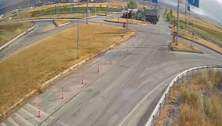 Çorum’da iki TIR’ın çarpıştığı kaza kamerada