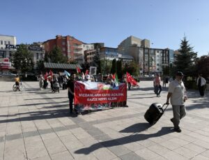 Erzurum’da sağlıkçılar Gazze için sessiz yürüyüşlerini 141’inci haftada sürdürdü
