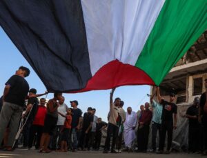 Gazze’de Filistinlilerden İsrail’in zorla yerinden etme planlarına protesto