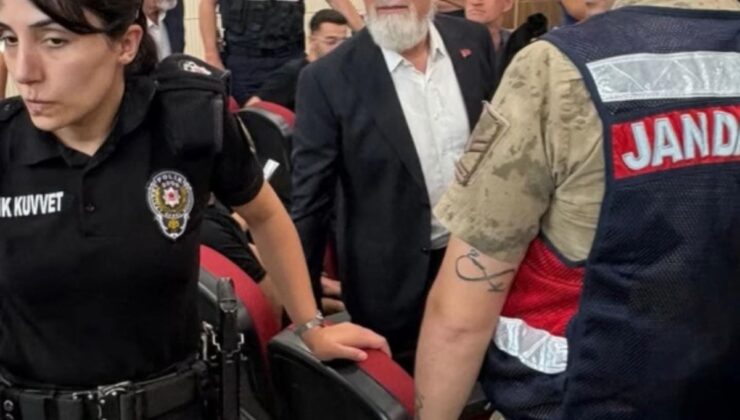 Görevden alınan Bursa Büyükşehir Belediye Başkanı Bozbey’in yargılanmasına başlandı