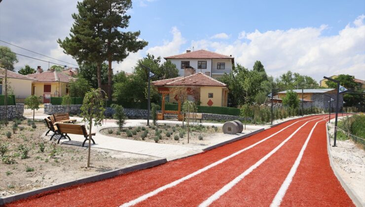 Kalfat Beldesinde Altyapı ve Üstyapı Çalışmaları Sürüyor