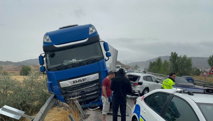 Kastamonu’da 3 ayrı zincirleme kaza; 1 ölü, 12 yaralı