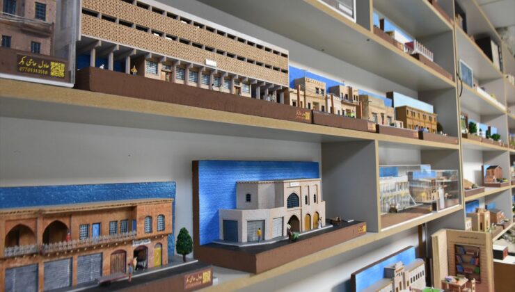 Kerküklü maket ustası yaptığı maketlerle kentin tarihini yeni nesle tanıtıyor