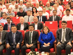 Kilis’te “Türkiye’nin Demokrasi Zaferi” konulu konferans düzenlendi