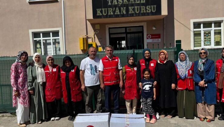 Kızılay Vezirköprü Şubesinden yaz Kur’an kurslarındaki çocuklara ziyaret