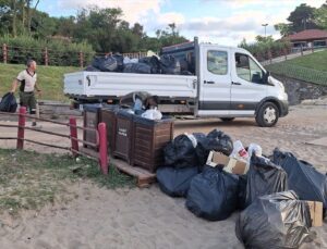Kocaeli’nin Karadeniz sahillerinden 50 günde 387 ton atık toplandı