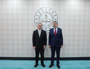 MEB Bakanı Tekin, Gürcistanlı mevkidaşıyla eğitim işbirliğini görüştü