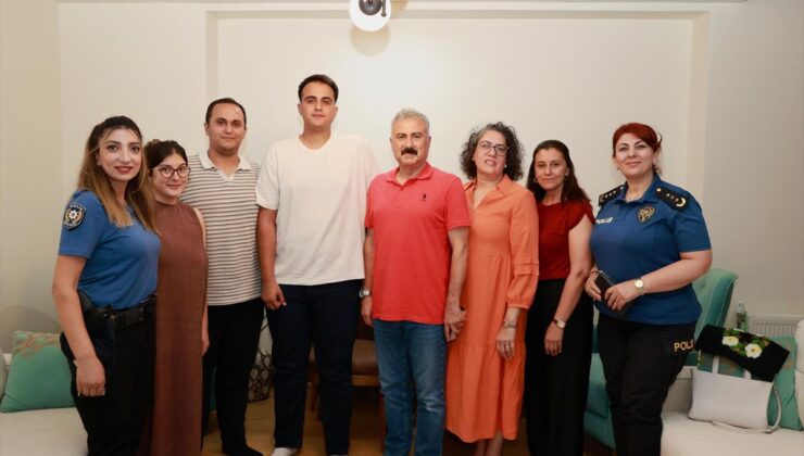 Mersin İl Emniyet Müdürü Fahri Aktaş’tan şehit polis memurunun ailesine ziyaret