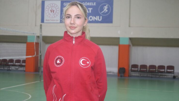 Milli wushucu Elif Naz Kara, Balkan Şampiyonası’na hazırlanıyor