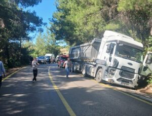 Osmaniye’de tır-otomobil çarpışması: 1 ölü, 1 yaralı