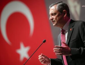 Özgür Özel’den Filenin Sultanları’na kutlama: ’86 milyonun yüzünü güldürdünüz’