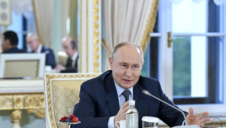 Putin, Çin Vatandaşlarına Yönelik Vizesiz Giriş Uygulamasını 2027 Sonuna Kadar Uzattı