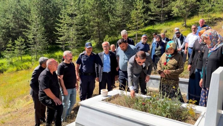 Şehit Ayhan Çayır Tosya’da kabri başında anıldı