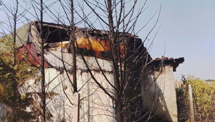 Silivri’de otluk alandaki yangın çiftlik evine sıçradı