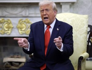 Trump: Husiler, Kızıldeniz’i kapatırsa icabına bakarız
