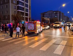 Uşak’ta yayalara çarpıp site bahçesine devrilen sürücü tutuklandı