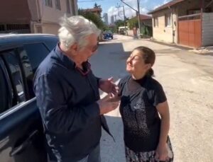 Yol Tarifi İsterken Mavi Yumurta Hediye Aldı