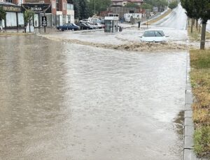 Yozgat’ta sağanak hayatı olumsuz etkiledi