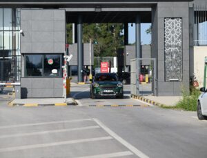 Yunanistan gümrük grevi: Edirne sınır kapılarında araç geçişleri durdu