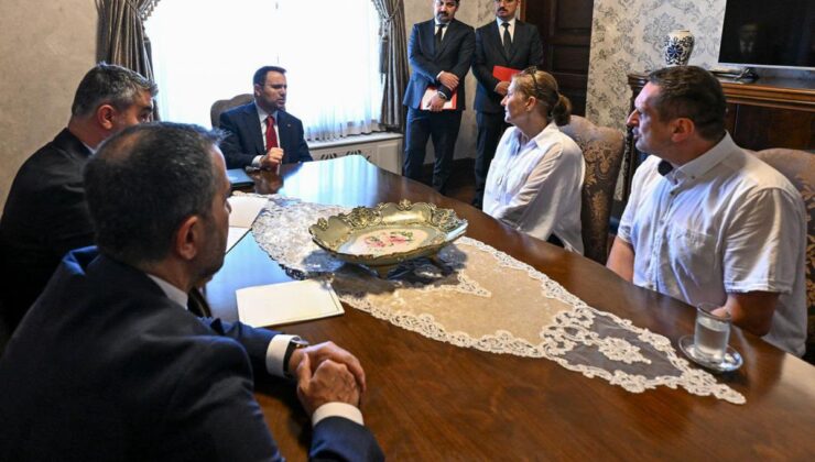 Adalet Bakanı Gürlek, Yorgun Mermi Kurbanı Emir Yuşa Atıcı’nın Ailesiyle Görüştü