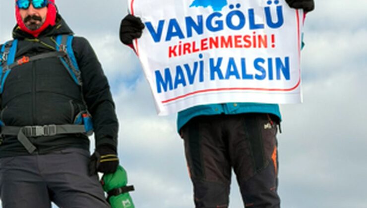 Ağrı Dağı zirvesinde Van Gölü için farkındalık mesajı