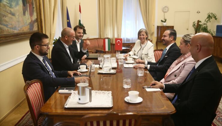 AK Parti’den Macaristan’a Türk Dünyası Vurgusu