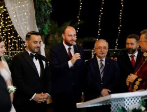 AK Partili Büyükgümüş Samsun’da Nikah Şahidi Oldu