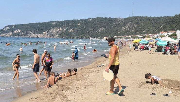 Bartın’da Kuvvetli Rüzgar: Sahillerde Denize Girmek Yasaklandı, 10 Kişi Kurtarıldı