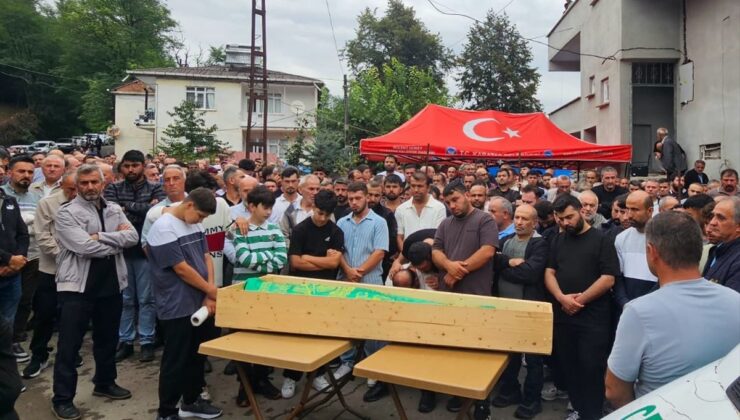 Boğulma Tehlikesi Geçiren Çocuk Hayatını Kaybetti